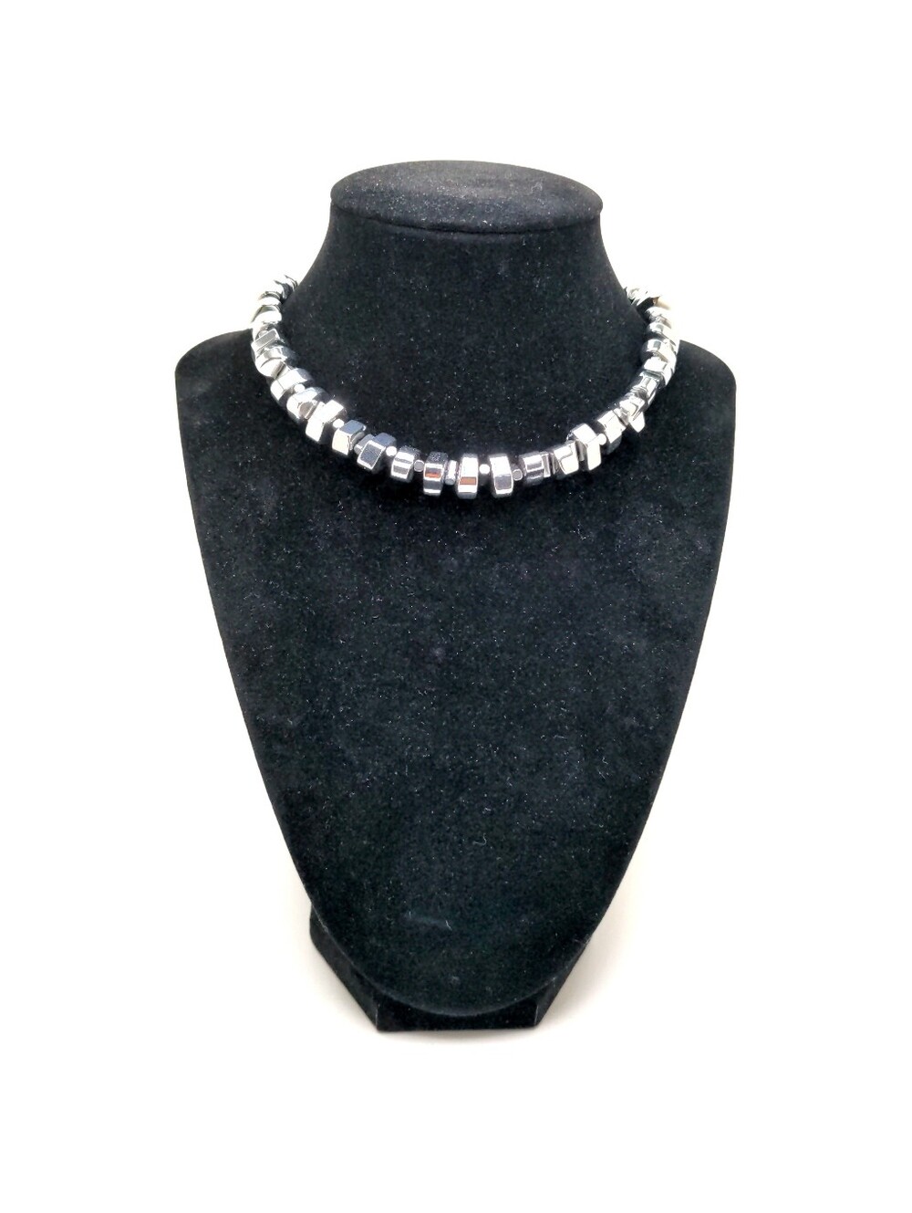 381MIDALANE Silver Sculptured Bead Choker